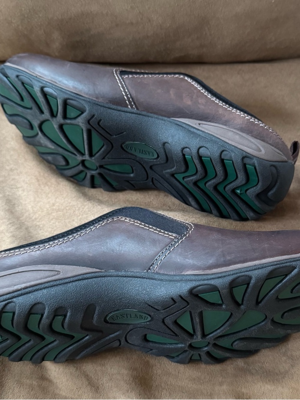 Eastland Brown Leather Slip-On Clog Mules - Picture 2 of 4